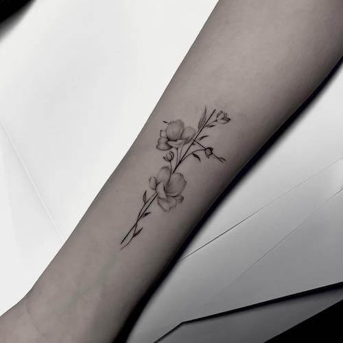 cross tattoos women