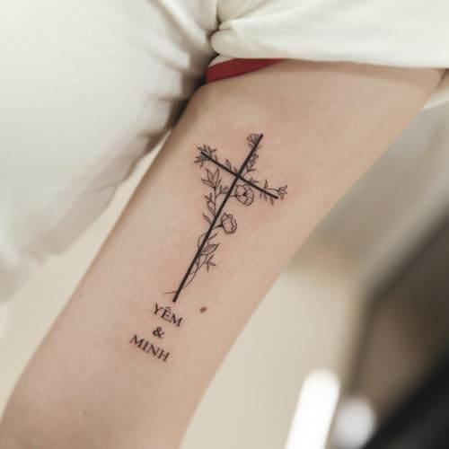 cross tattoos women