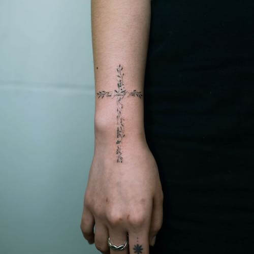 cross tattoos women