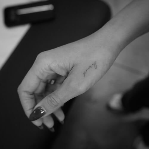 finger tattoos