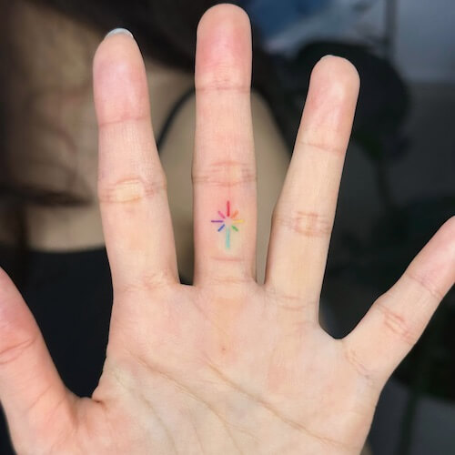 finger tattoos