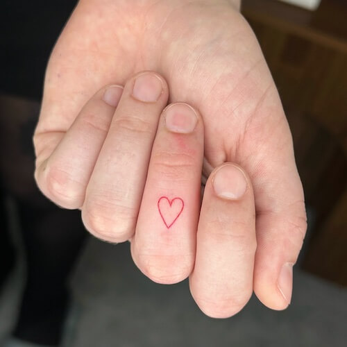finger tattoos