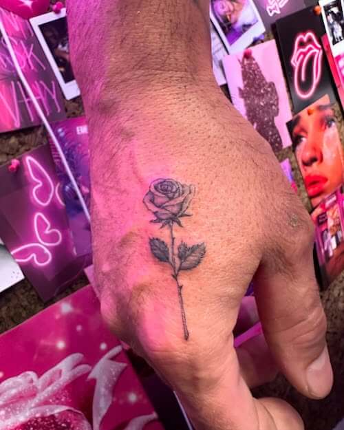 hand tattoos guys