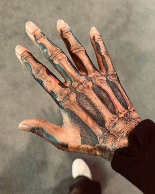 hand tattoos guys