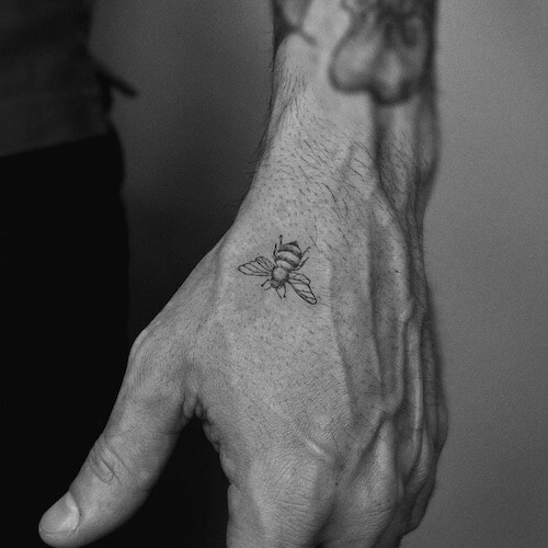 hand tattoos guys