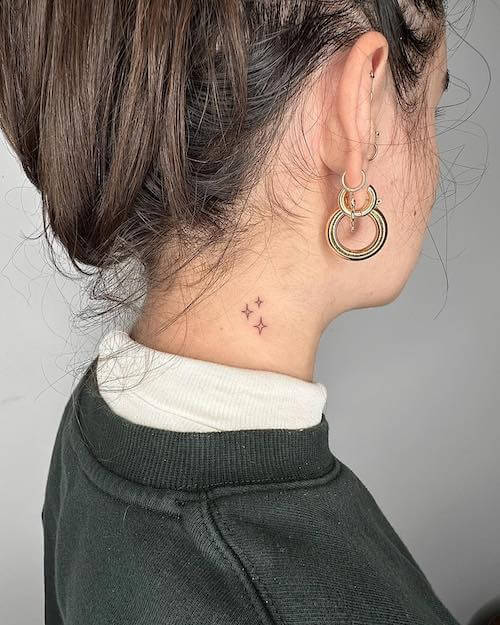 neck tattoo women