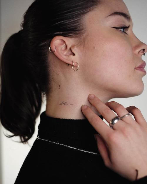 neck tattoo women