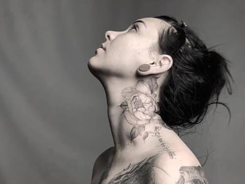 neck tattoo women