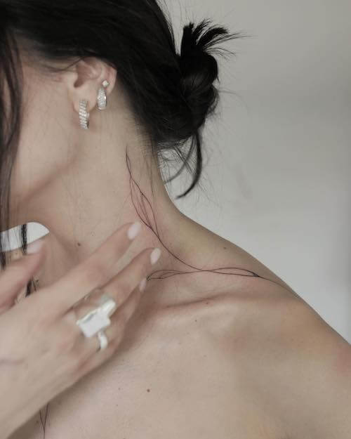 neck tattoo women
