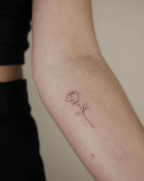 rose tattoo