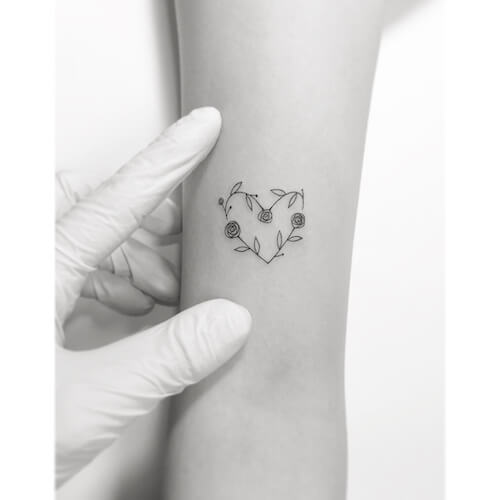 rose tattoo