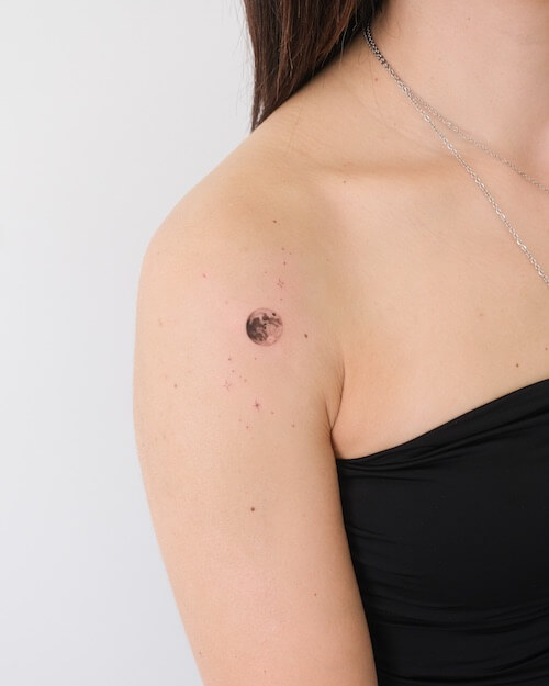 shoulder tattoos women