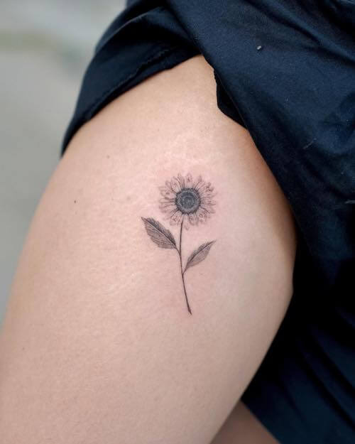 thigh tattoo for women