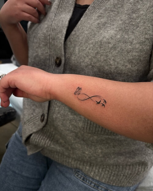 wrist tattoo women