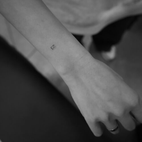 wrist tattoo women