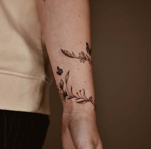 wrist tattoo women