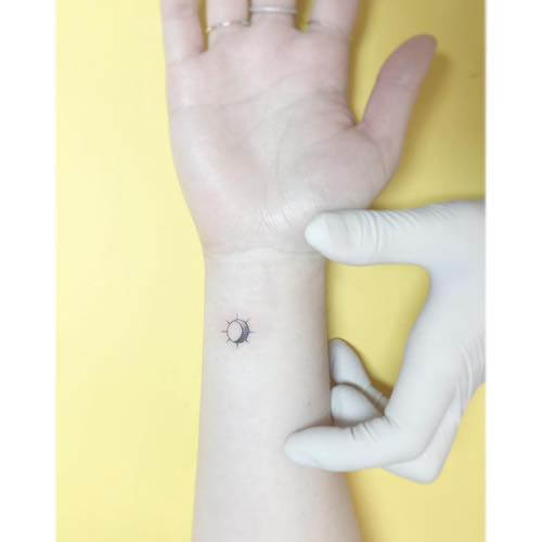 wrist tattoo women