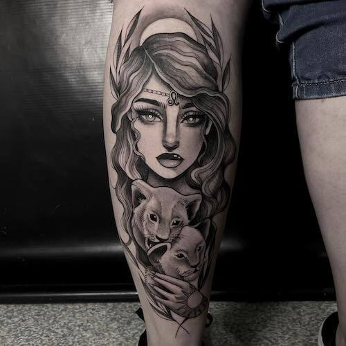 Leo tattoos women
